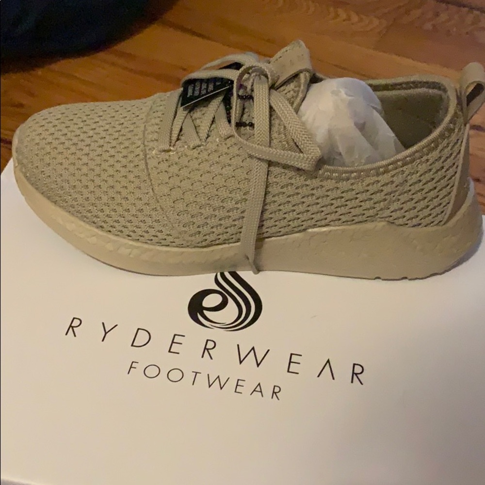 COPY - Ryderwear footwear power trainer